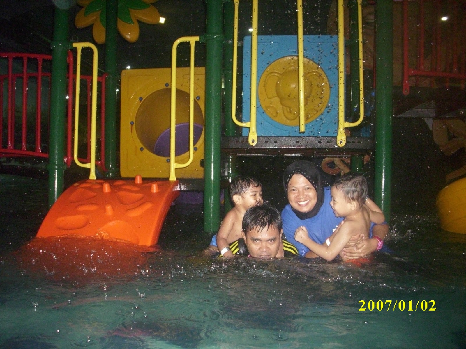 Tiram Indoor Water Park