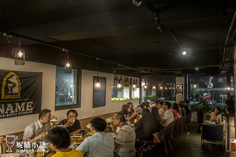 【台北東區】布娜飛比利時啤酒餐廳。夏日消暑聖品就靠它 【台北東區】布娜飛比利時啤酒餐廳。夏日消暑聖品就靠它