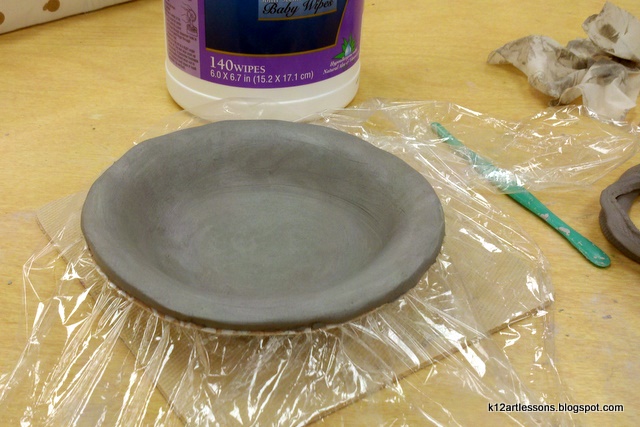 Art Lesson Plans for K-12: Clay Bowls and Plates 101