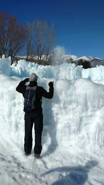 The Ice Castles in Midway, UT are breathtaking and absolutely incredible to see in person!  Read more about how to plan your visit.