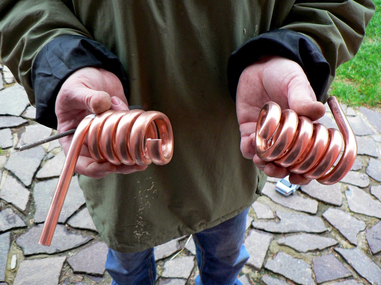 Змеевик для самогонного аппарата из газового шланга своими руками