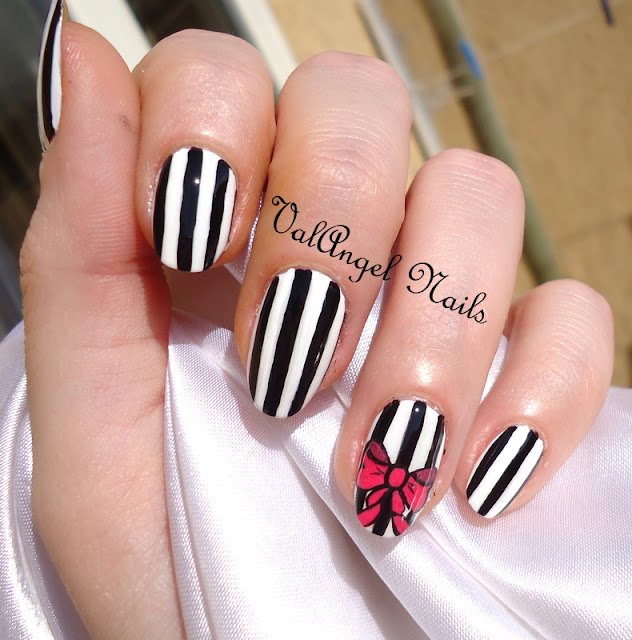 ValAngel Nails Art: Nail Art "Black and White Stripes"