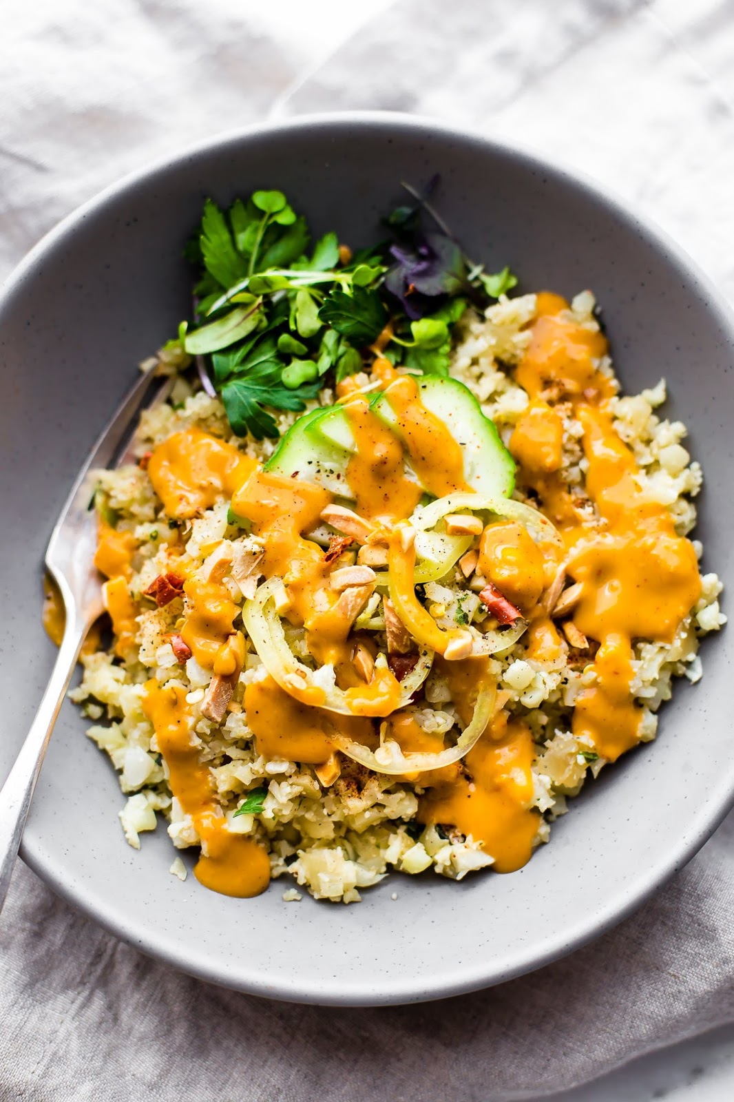 CHILI GARLIC CAULIFLOWER "RISOTTO” BOWLS {PALEO, VEGAN} Yumm Cooking