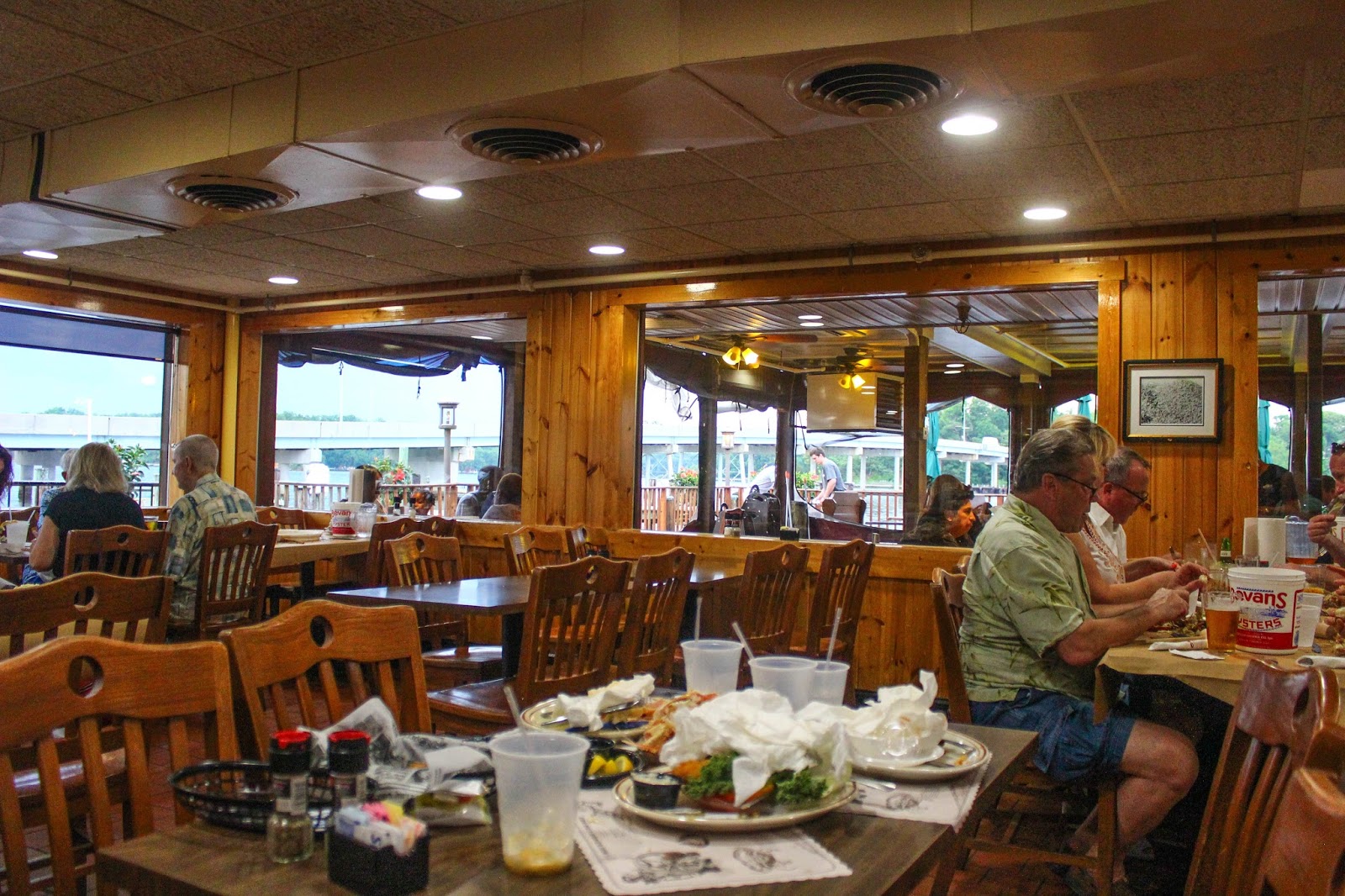 Cannundrums Mike's Crab House Riva, MD