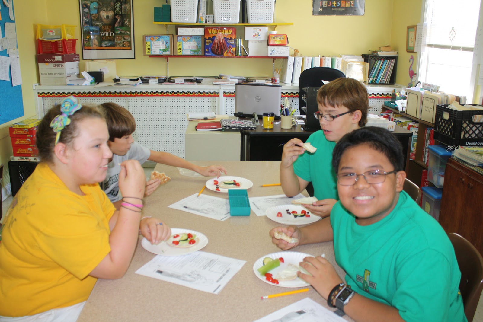 PDS 6th Grade: Science Lab Fun!