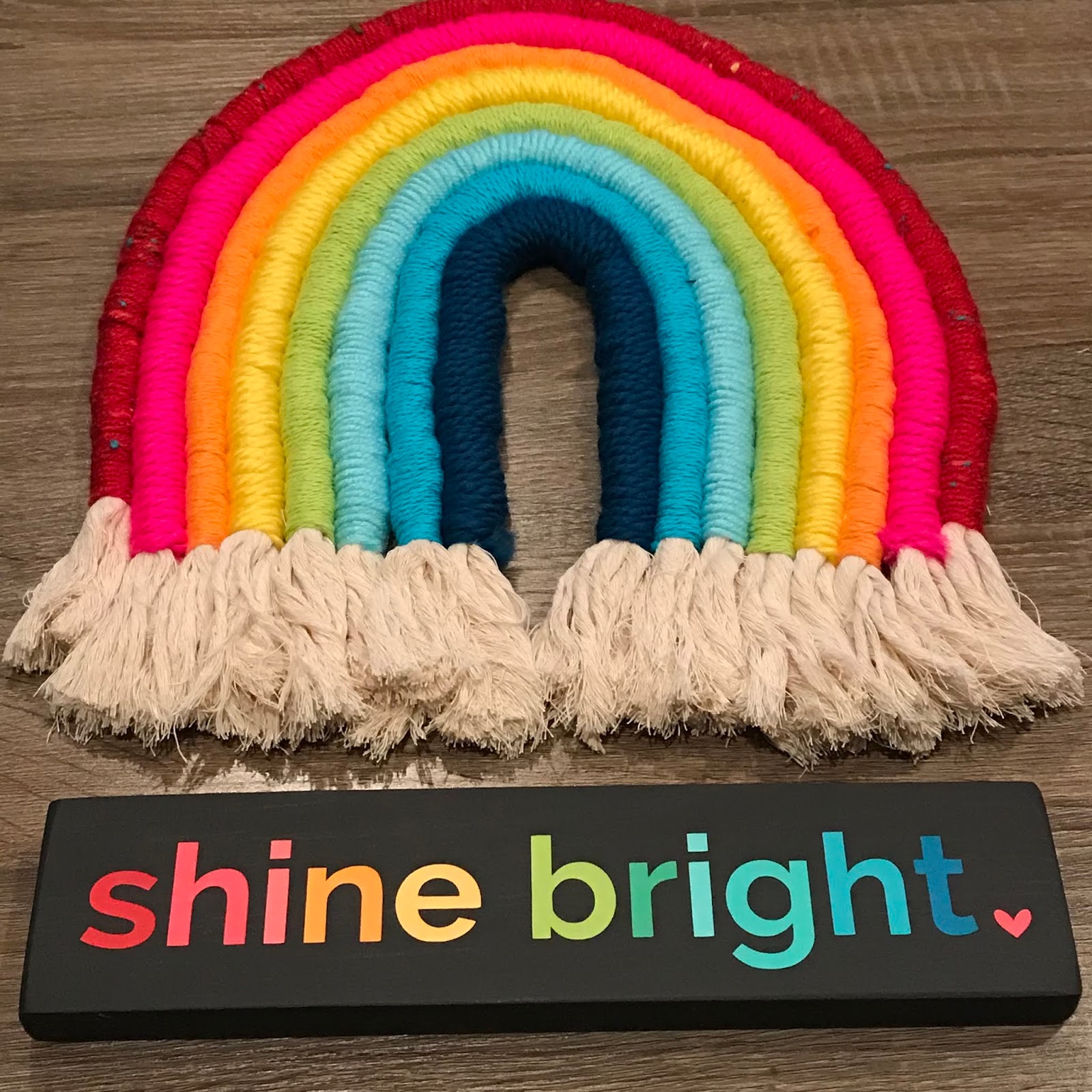 Lyndi's Projects: Yarn-Wrapped Rope Rainbow