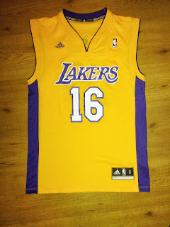 Pau Gasol #16 Signed Los Angeles Lakers NBA Jersey Front