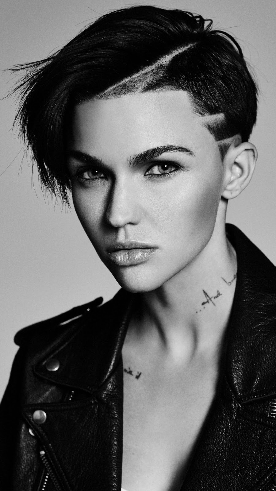 Wallpaper Ruby Rose