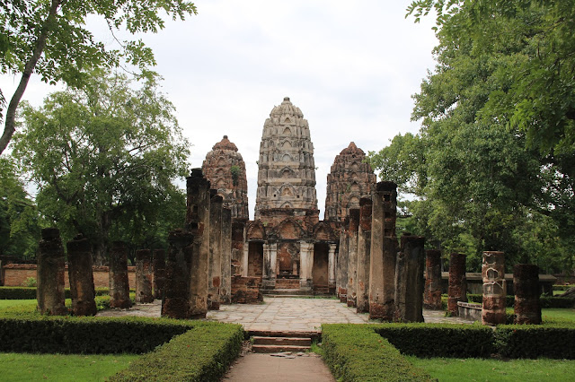 Wat Si Sawai - Sukhothai