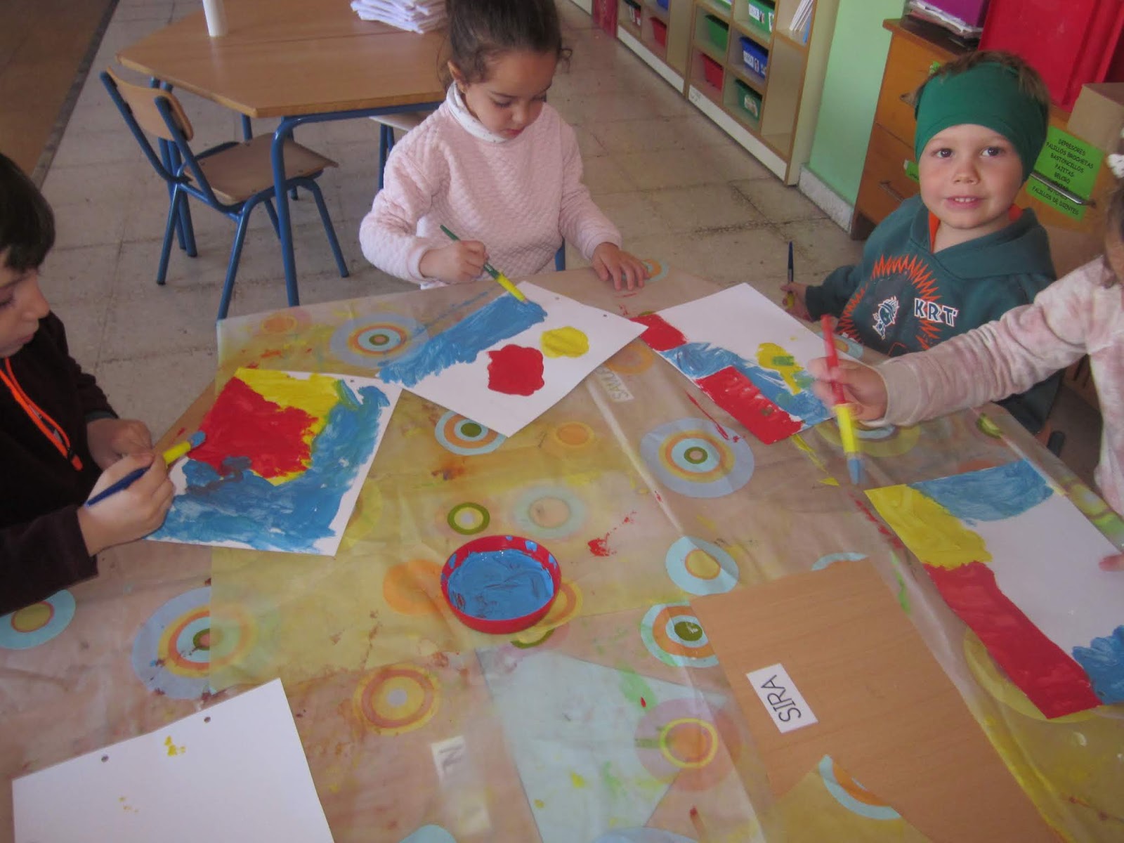 PLANETA PEQUE : AMARILLO,ROJO,AZUL.KANDINSKY