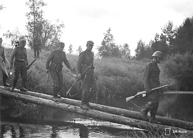 German troops operating across the Dnepr River 2 September 1941 worldwartwo.filminspector.com