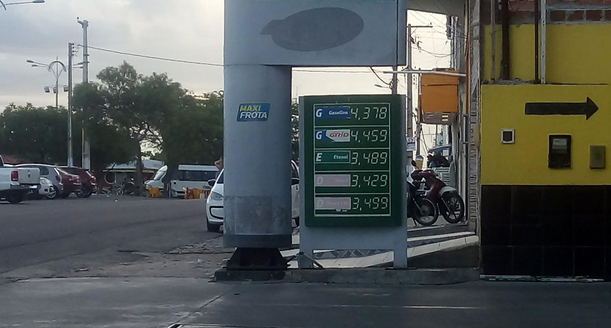 Em Delmiro Gouveia, postos de combustíveis aumentam o preço do litro de gasolina para R$ 4,37 
