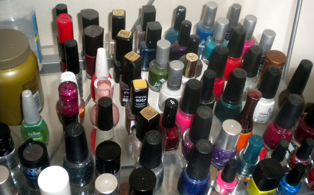 .: Mi nueva repisa de esmaltes de uñas