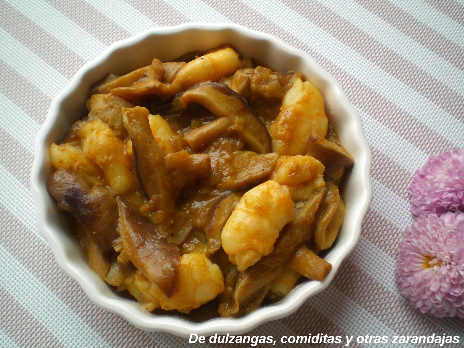De dulzangas, comiditas y otras zarandajas Setas shiitake con langostinos al curry