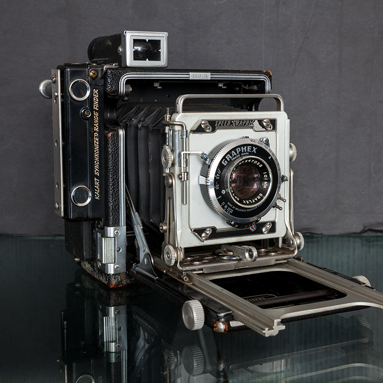 James and Karla Murray Photography Graflex 1949 Pacemaker Speed