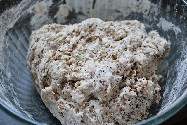 Dough for toasted harvest grains bread