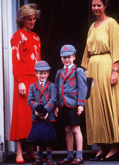 Princess Diana With Her Sons Prince William And Prince Harry. Diamond earrings, kate middleton tiara, kate middletın earrings