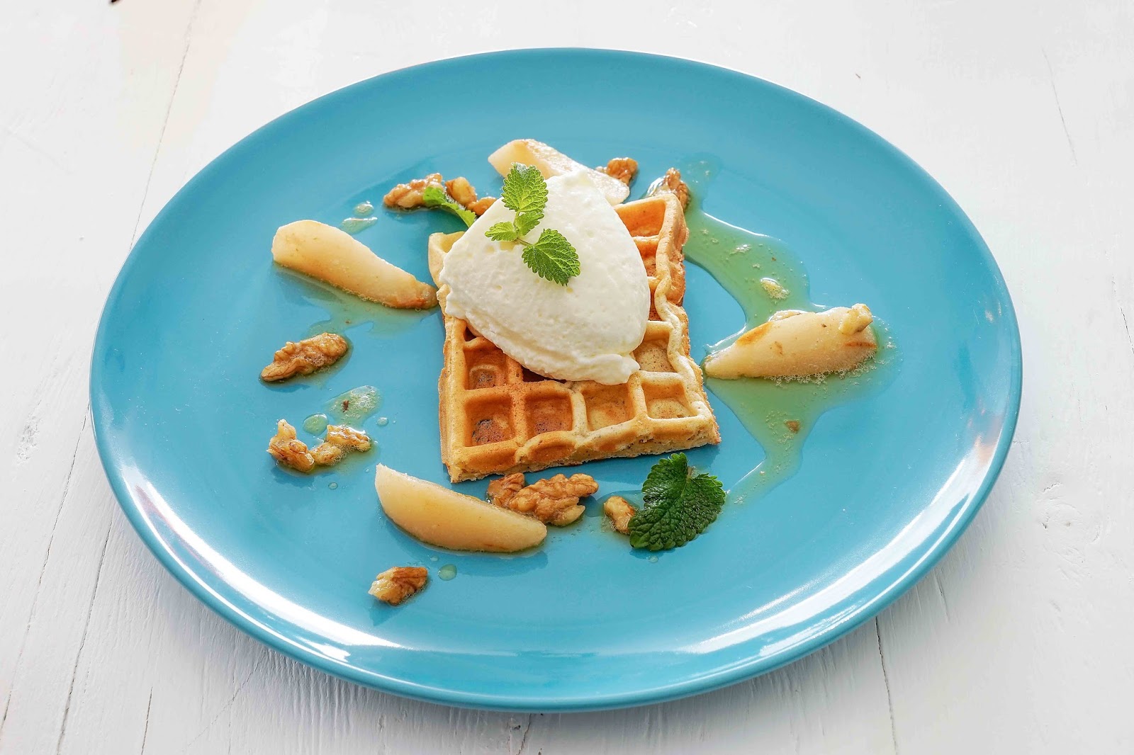 stuttgartcooking: Quark-Mousse auf Vanille-Waffel mit karamellisierten ...