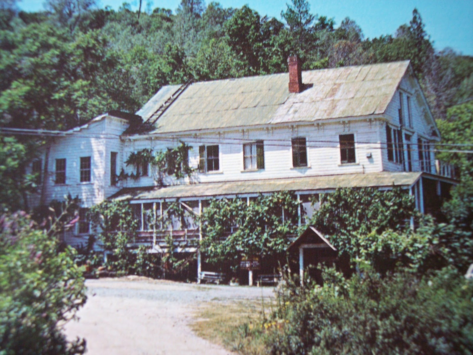 gold country girls A Visit to The Vineyard House, Coloma, California through Postcards