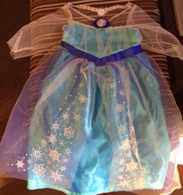 Free Frozen Printables & Frozen Party Ideas plus Elsa Dress for Babies ...