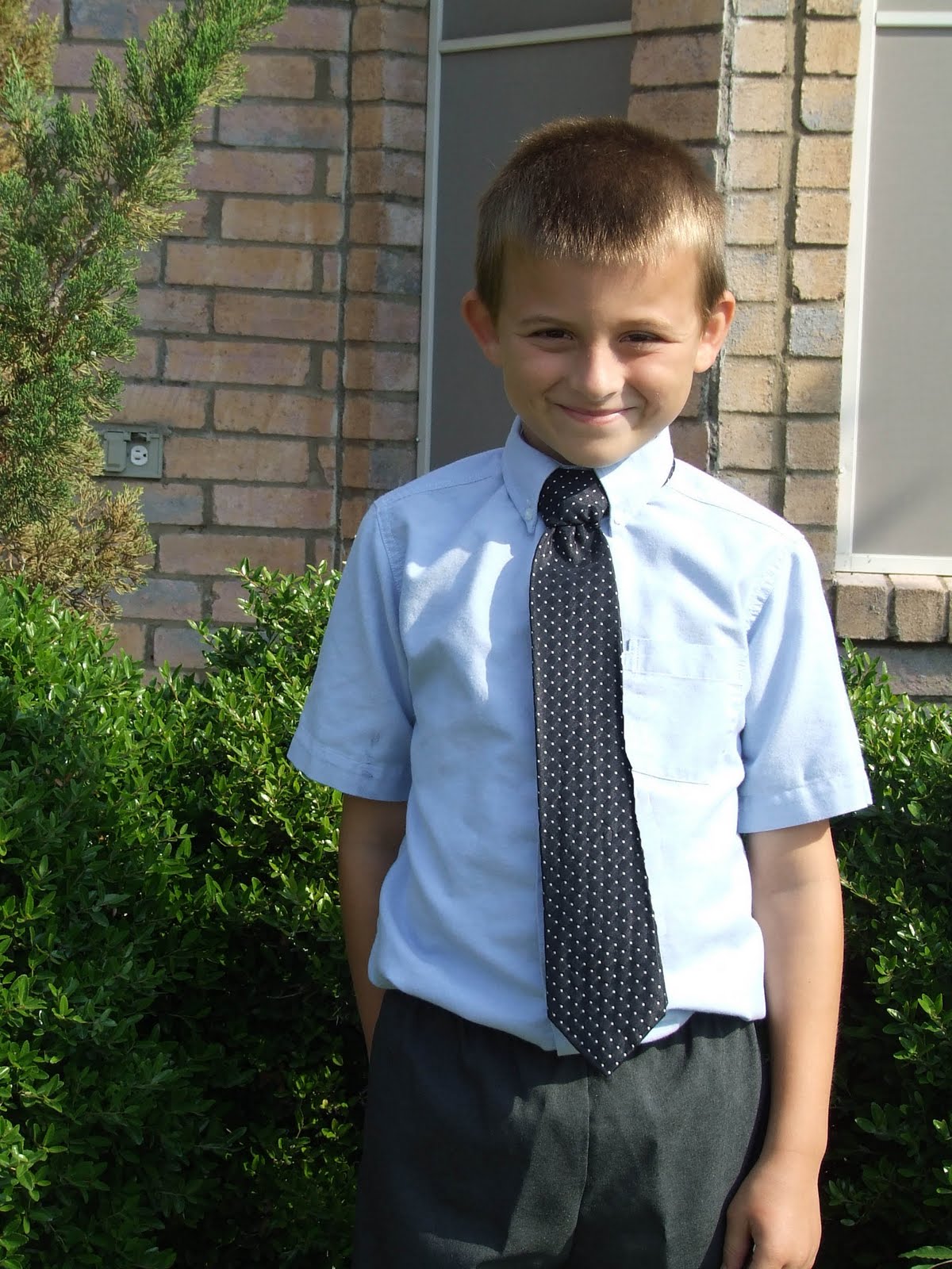 My Inner Need to Create... Make a Man's Tie into a Velcro Kid's Tie...