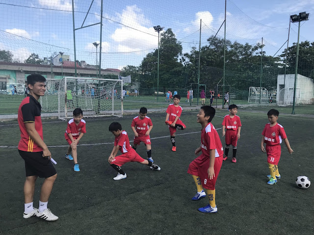 LỚP HỌC BÓNG ĐÁ CHO THIẾU NHI Ở ĐÂU? LỚP HỌC BÓNG ĐÁ CHO THIẾU NHI Ở ĐÂU?