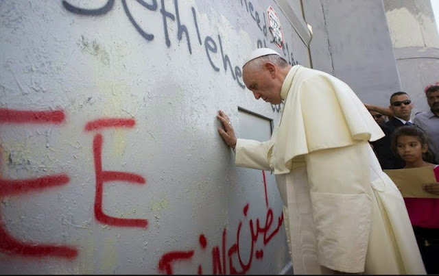 El Papa Francisco compara el Islam con los católicos violentos