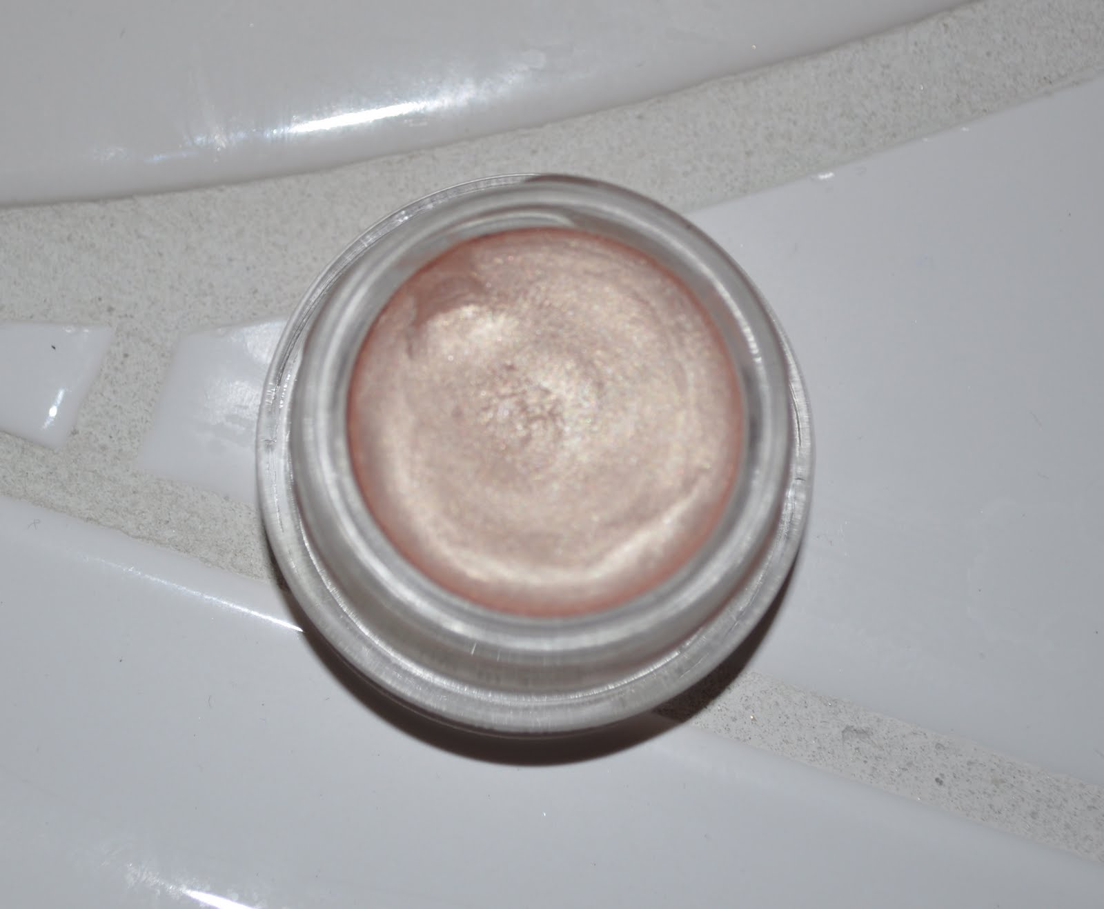 Cashmere Créme Review MAC's Paint Pot in "Bare Study" {Review