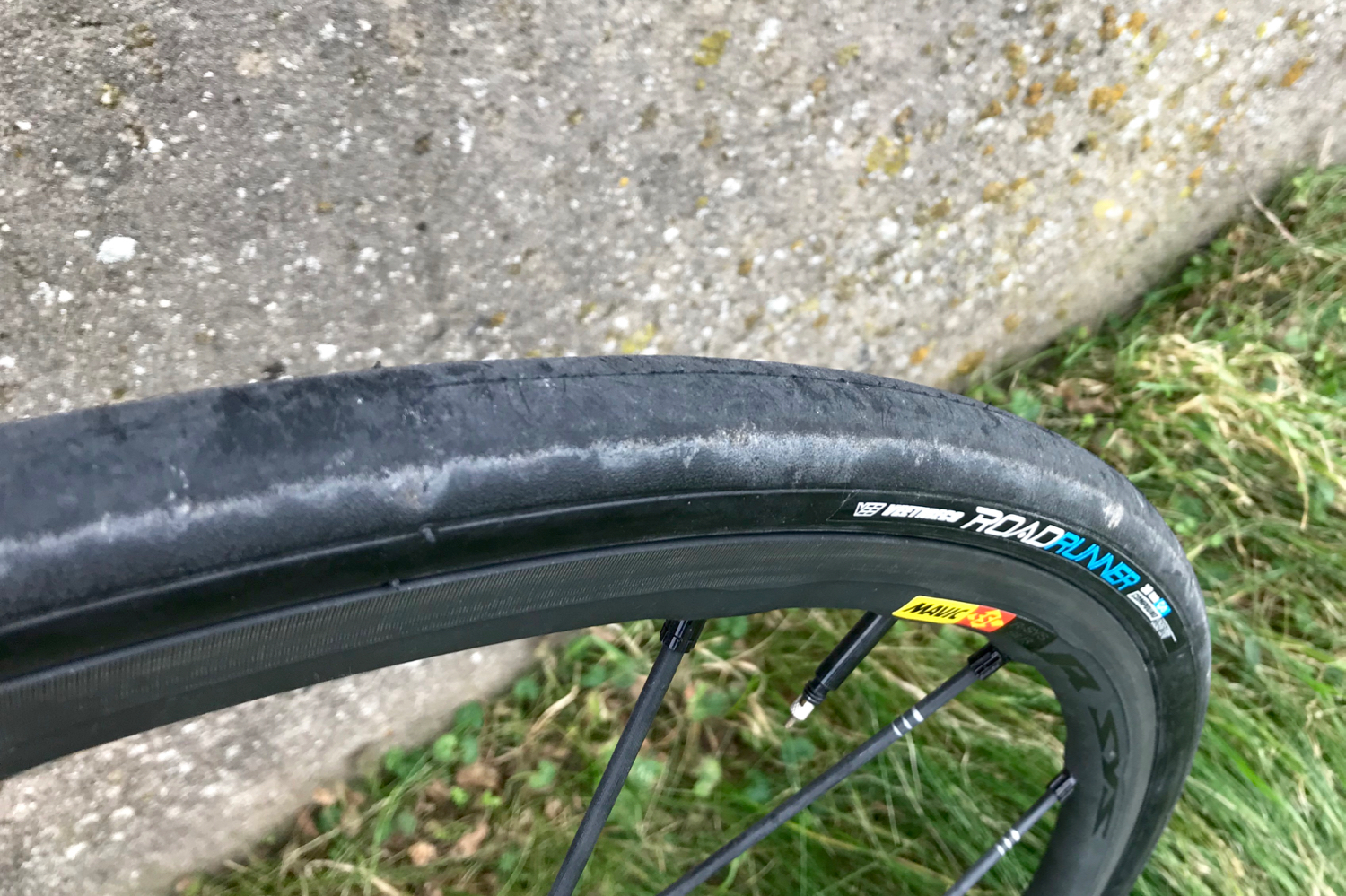 Review Vee Tire Co Road Runner Road Cycling Tyres