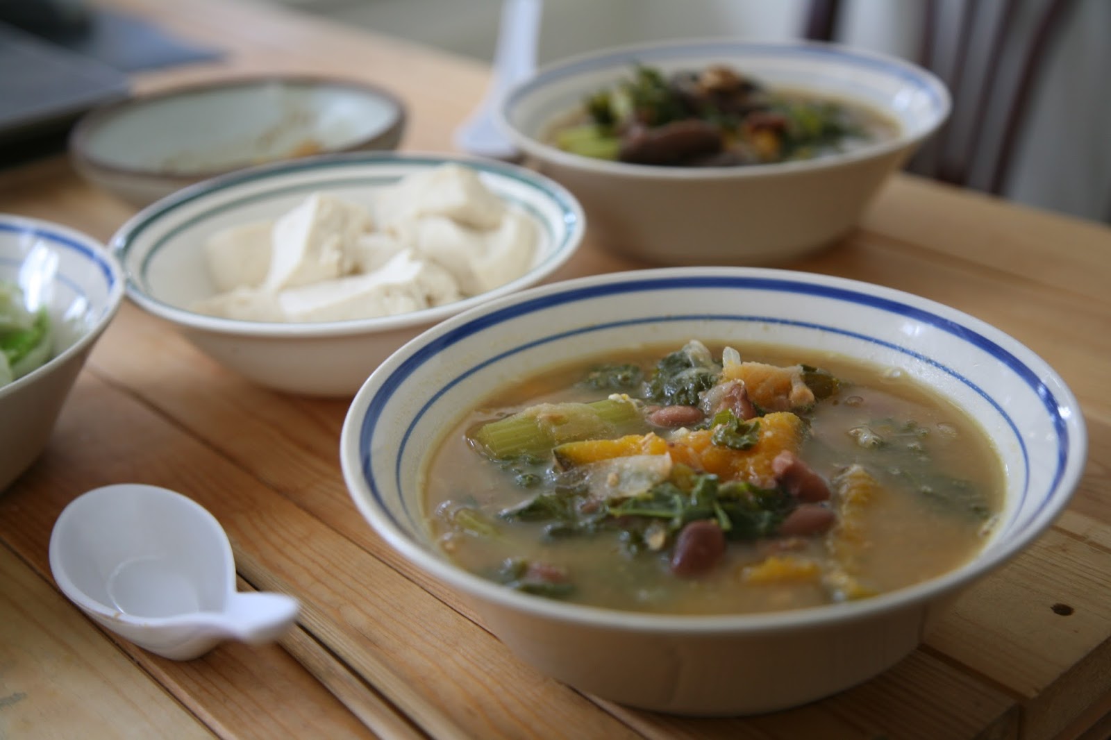 Macrofood Everyday Warm Soup and Fresh Tofu