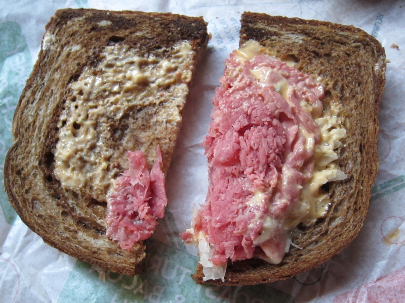 Review Arby's Reuben Sandwich