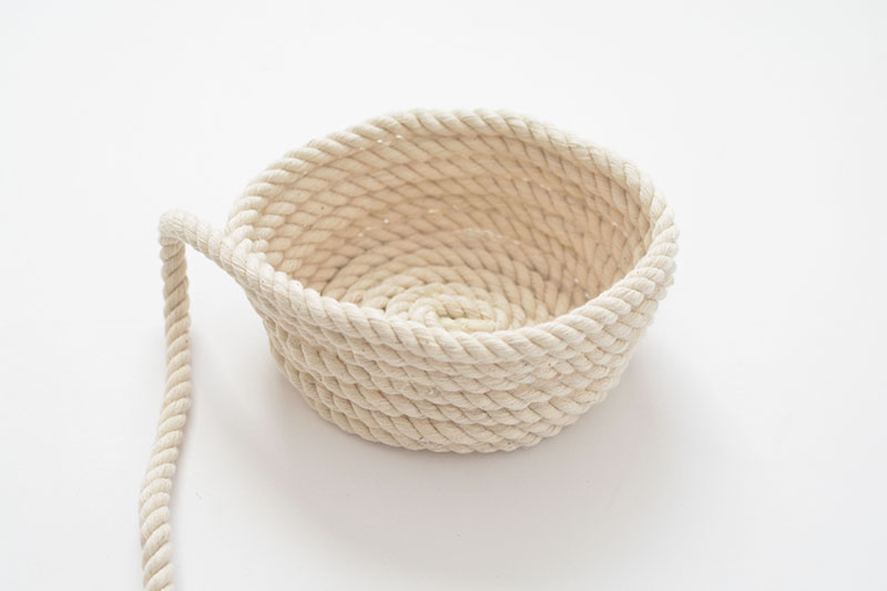 DIY rope trinket bowls — Caroline Burke