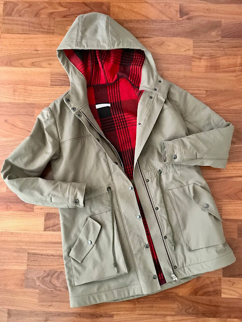 Diary of a Chain Stitcher: Closet Case Patterns Kelly Anorak in Army Green Cotton Twill from Mood Fabrics with Red Plaid Wool Flannel Underlining