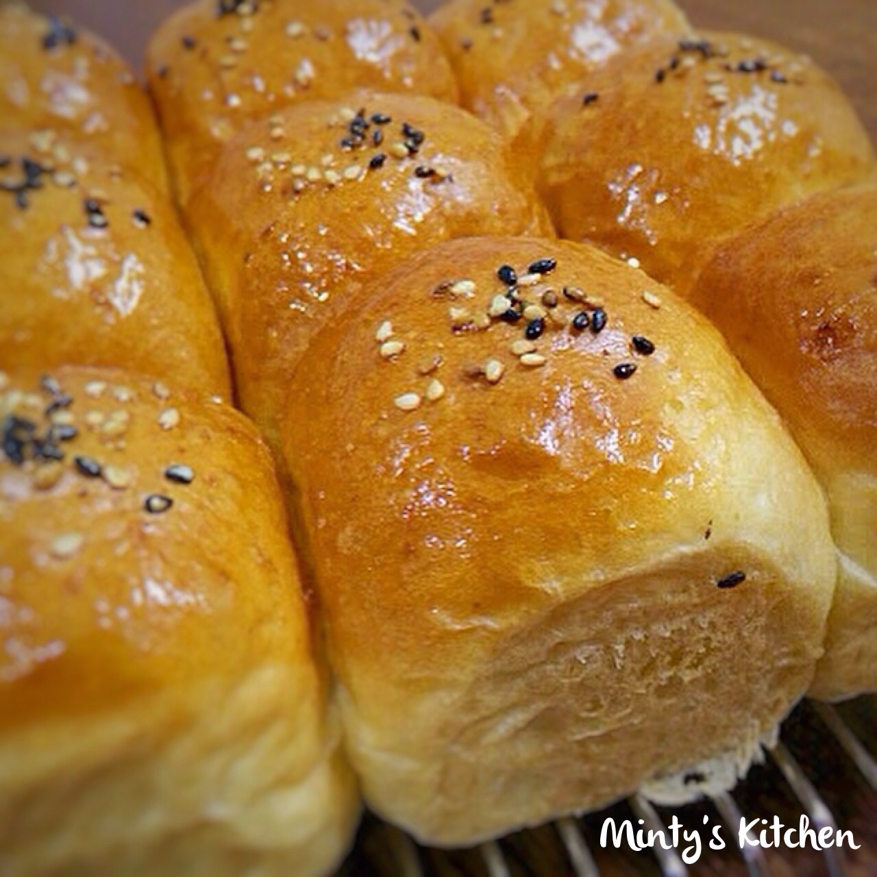 Minty's Kitchen Sweet Corn Buns