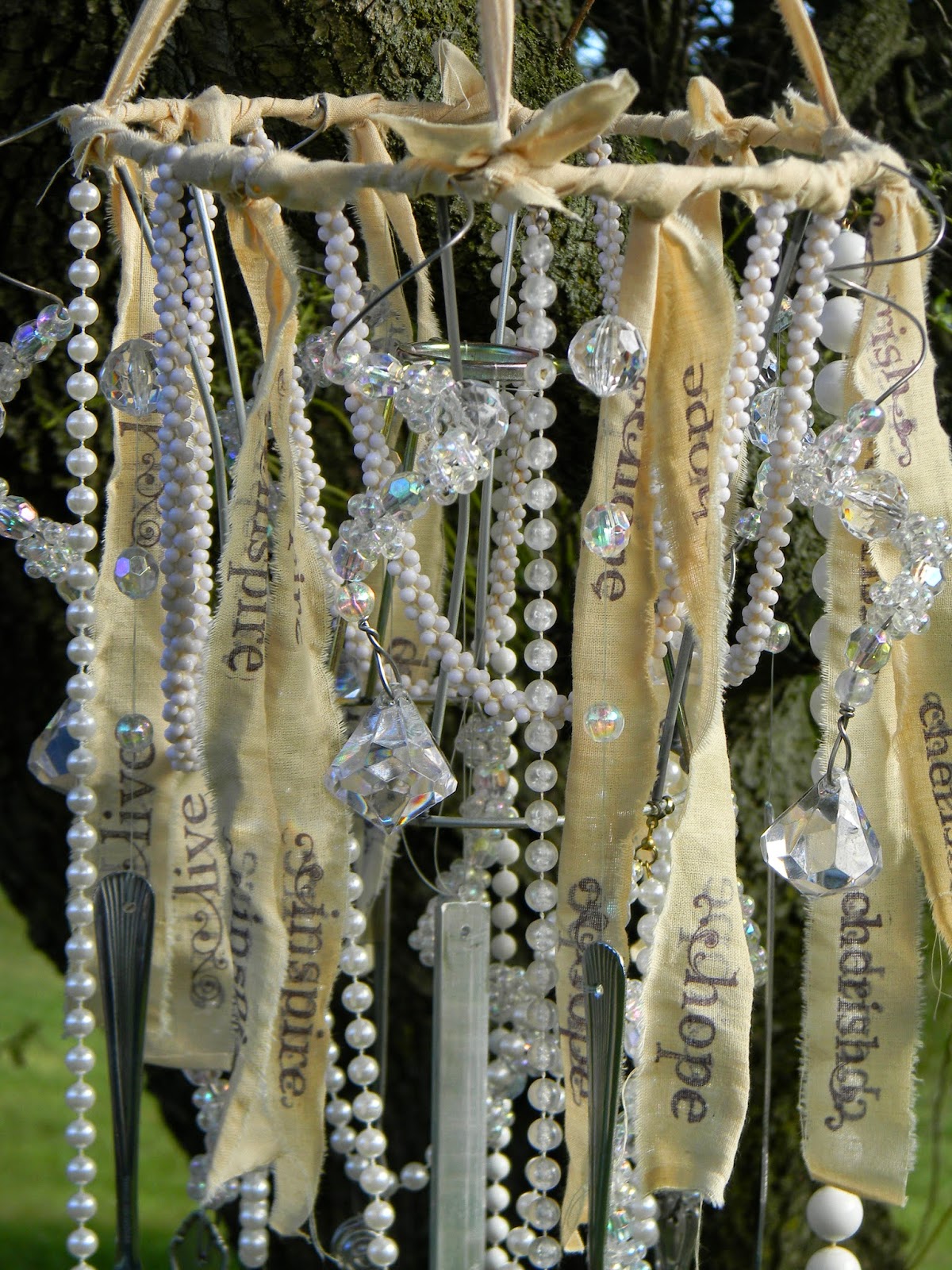 Artistic Endeavors 101: Recycled Materials Become Garden Decor - Eco Friendly Garden Decor Using Natural And Recycled Materials