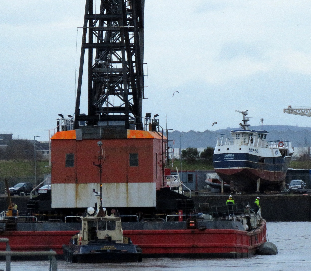 River Clyde Photography KML’s heavy lift crane barge BD6072