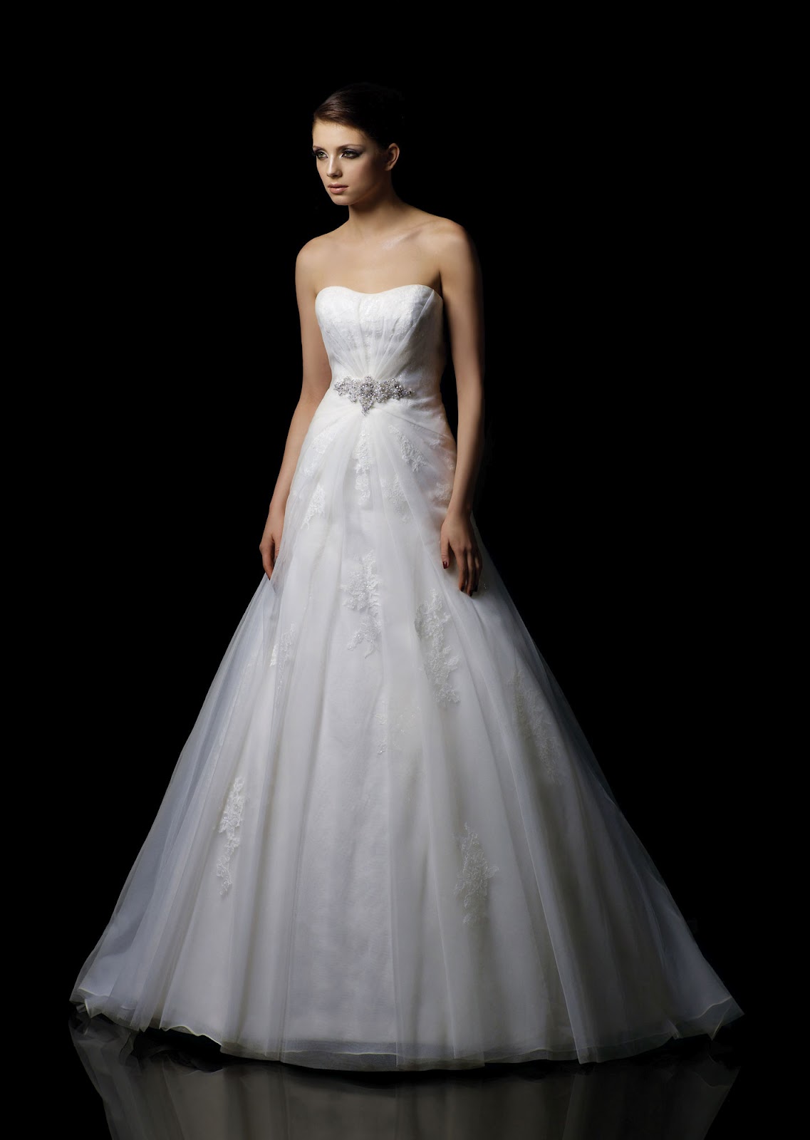 vestidos de novia: Last Minute Wedding Dress Shopping