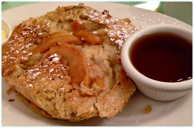 Kitchenette, New York - Peach Pancakes