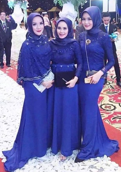 Foto Baju  Muslim  Kebaya Modern  Kombinasi Brokat untuk 