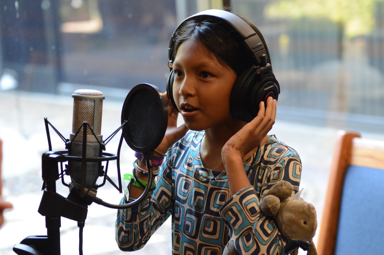 Help your child choose the right summer camp singing experience