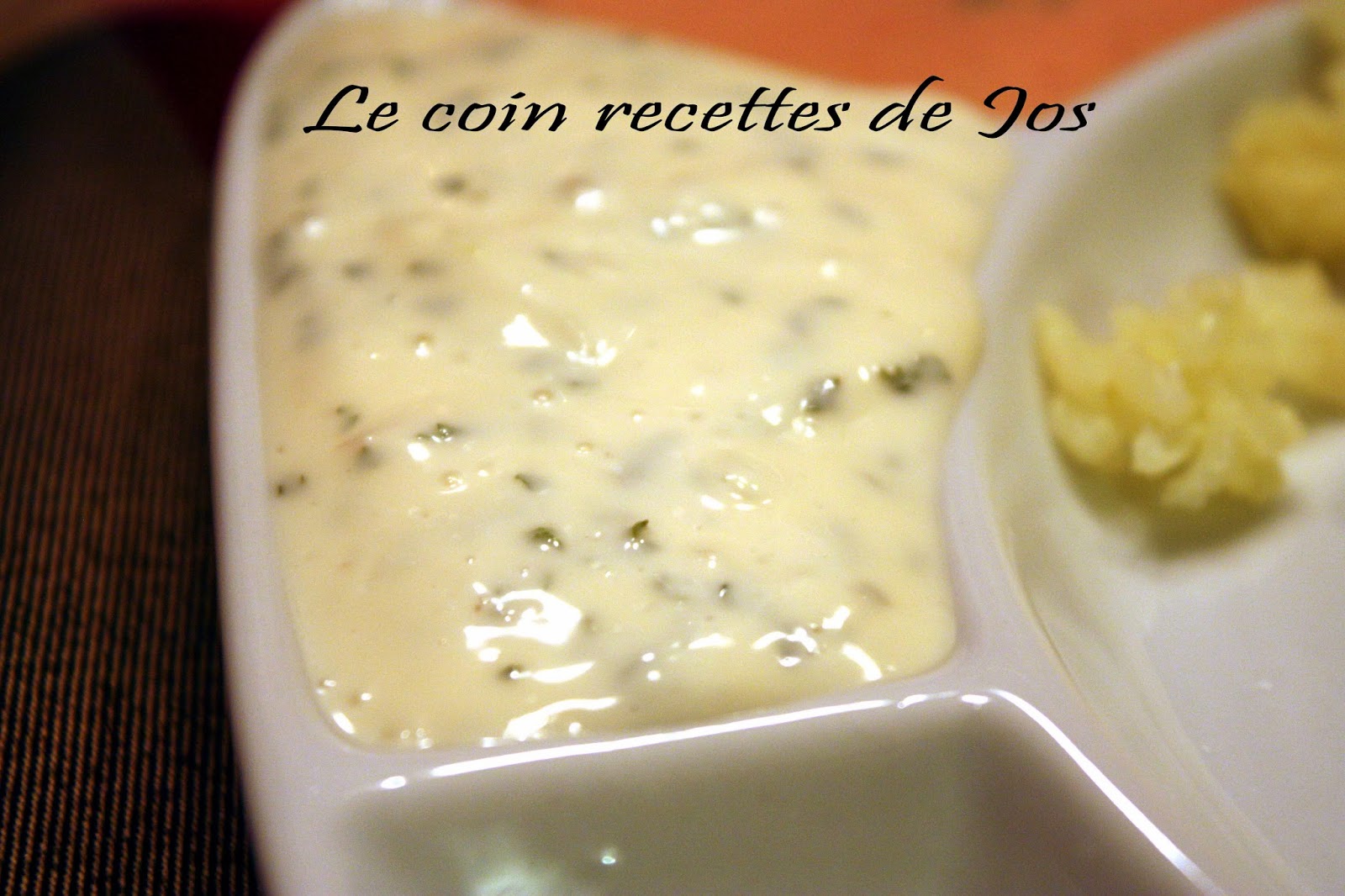 Le coin recettes de Jos SAUCE CRÉMEUSE À L'AIL (pour fondue et raclette)