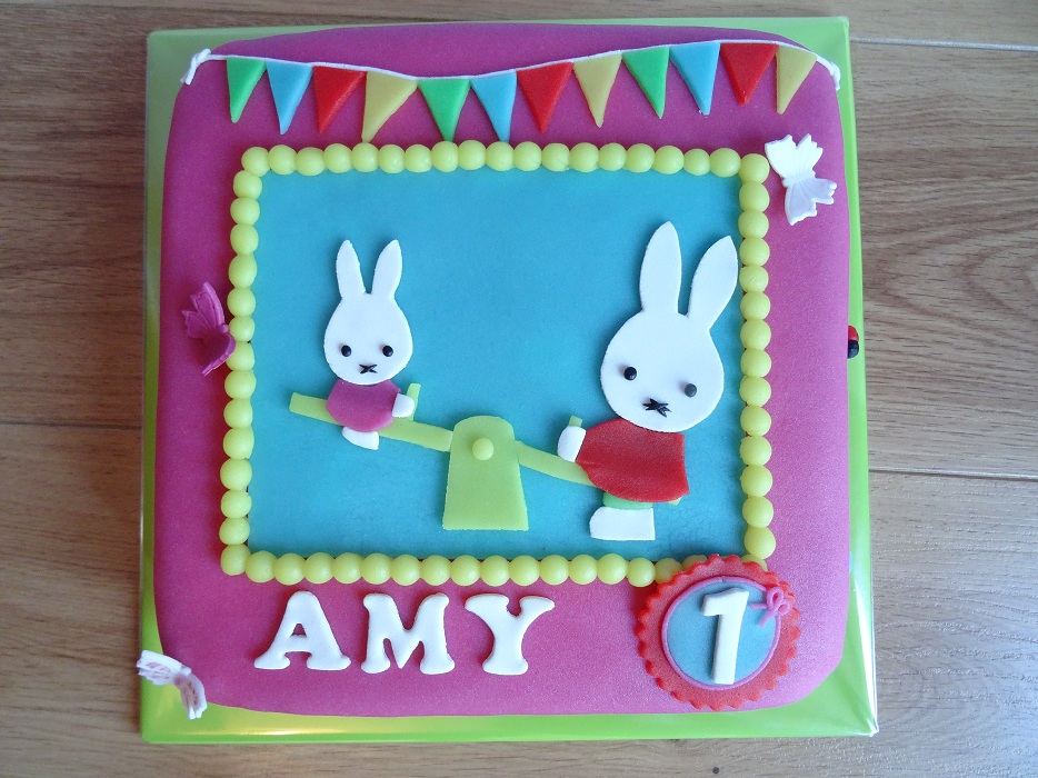 Verbazingwekkend Taartje maken: Nijntje taart voor Amy EH-97