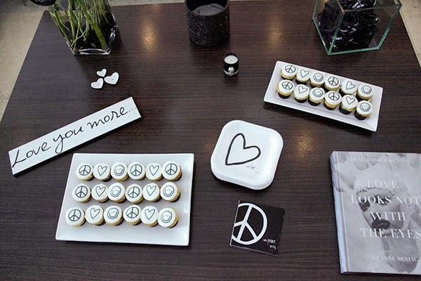 Peace Love World Style By Lynsee Fashion Blogger Halle Berry Jennifer Lopez Peace Love World Style By Lynsee Fashion Blogger Halle Berry Jennifer Lopez