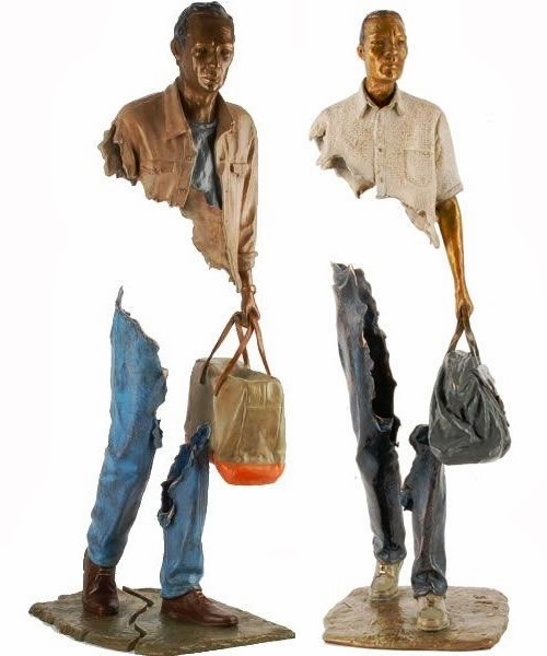 07-French-Artist-Bruno-Catalano-Bronze-Sculptures-Les Voyageurs-The-Travellers-www-designstack-co