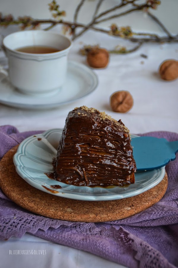 CRÊPE CAKE DE MOCHA Y NUECES