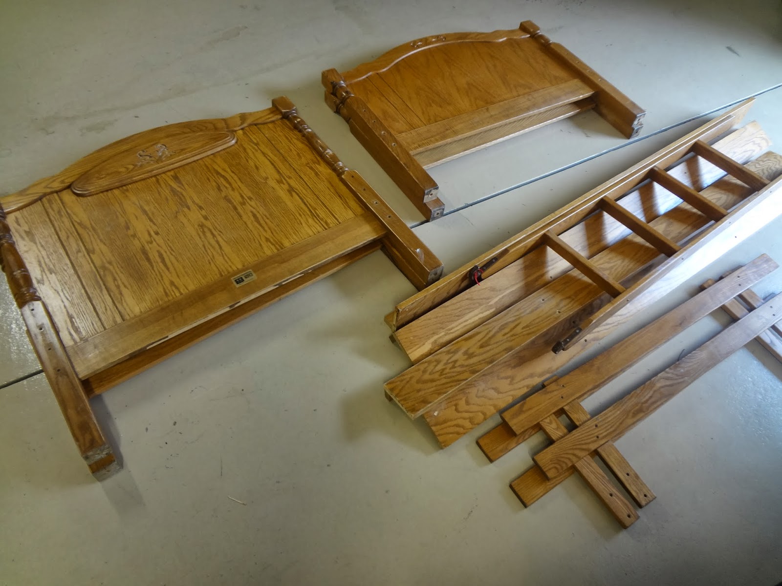 the treat girl I Spray Painted Bunk Beds!