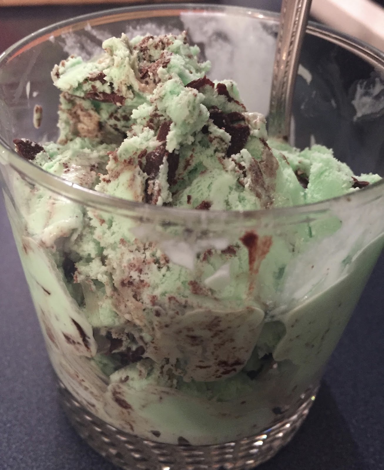 Prairie Farms Mint Moose Tracks