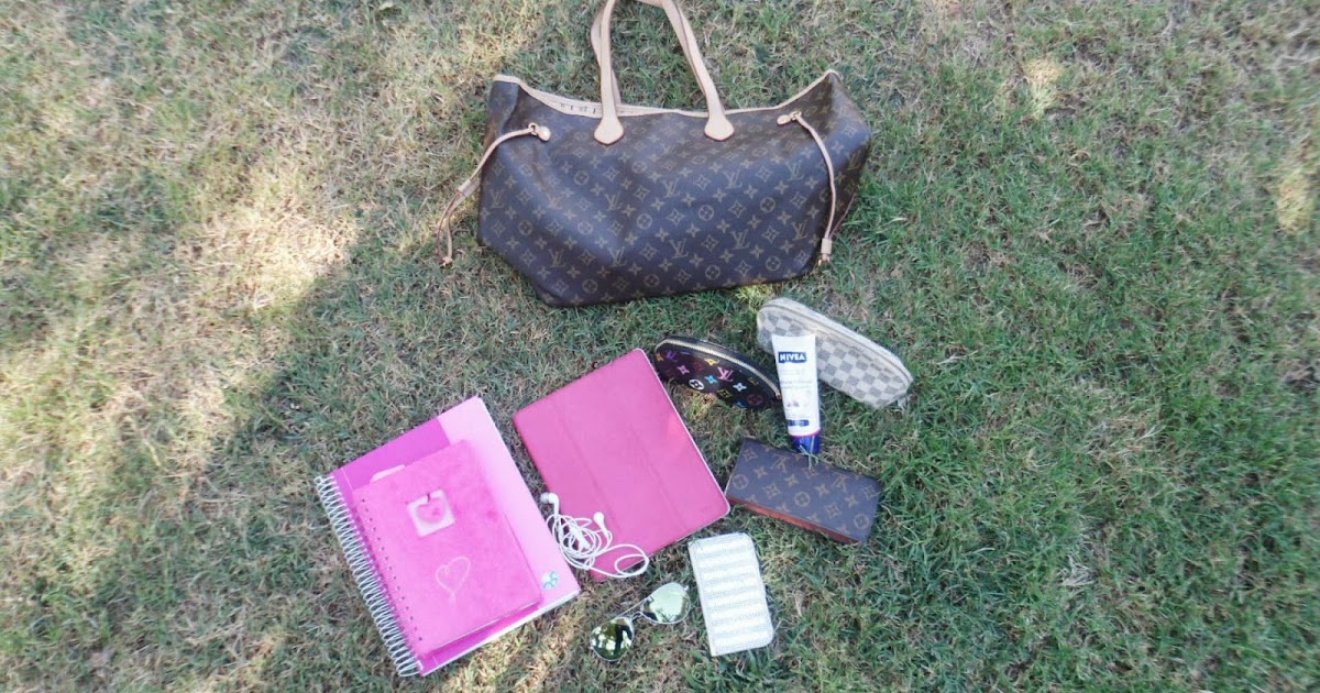 Fashionista&#39;s Official Blog: What&#39;s in My School Bag