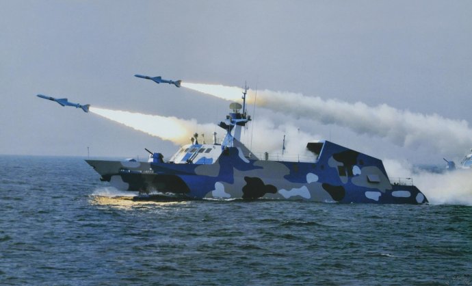 Type+022+(Houbei+Class)+Fast+Attack+Missile+Craft+stealth+catamaran+hulls+People's+Liberation+Army+Navy+(PLAN+or+PLA+Navy)+test+firing+8+YJ-83+anti-ship+missiles+(1).jpg