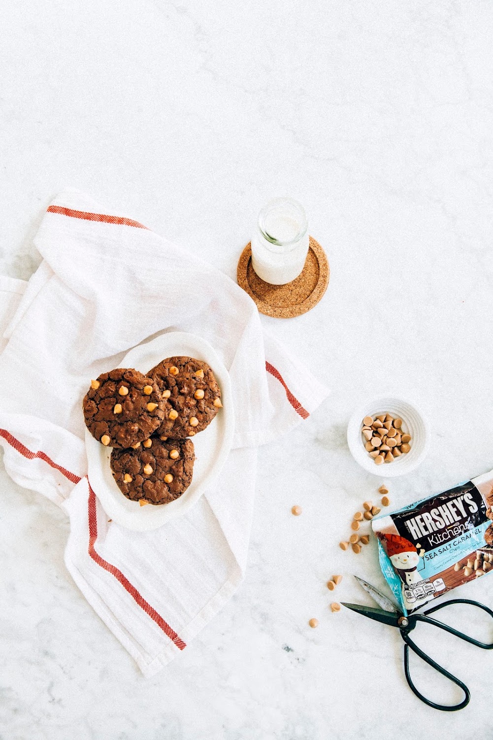 chocolate truffle cookies with sea salt caramel chips hummingbird high a desserts and